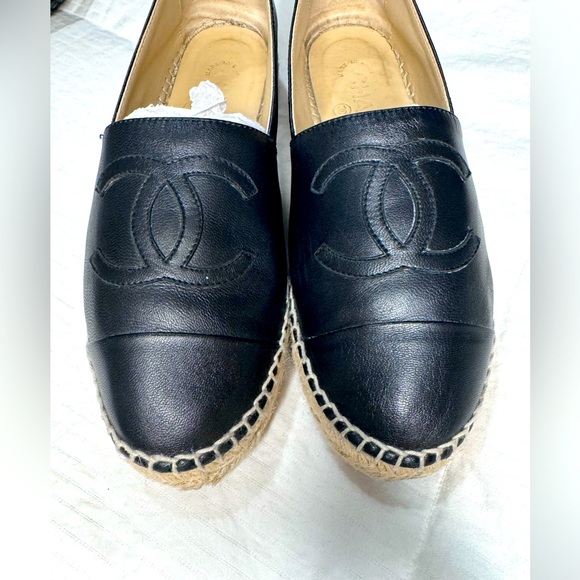 Chanel leather espadrilles 💯Authentic. - Picture 9 of 14